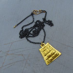 24k gold trapeze pendant necklace