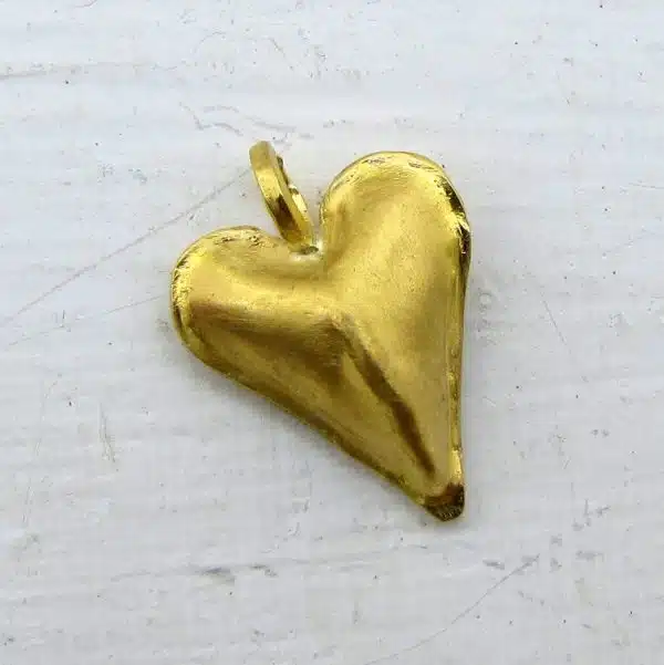 22k gold heart pendant, Israeli jewelry designer