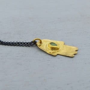 Emerald 22k gold Hamsa pendant necklace