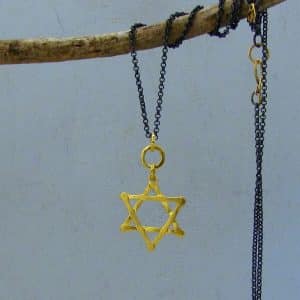 Star of David 22k gold pendant