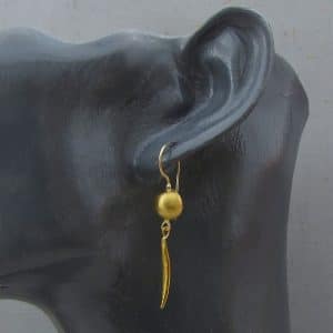 Dangle 22 karat gold earrings