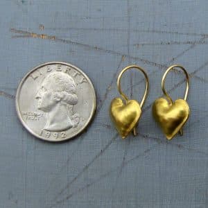 22 karat gold heart earrings