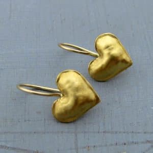 22 karat gold heart earrings