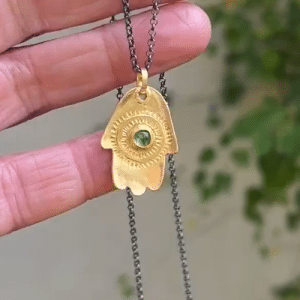 Emerald 22k gold Hamsa pendant necklace