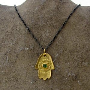 Emerald 22k gold Hamsa pendant necklace