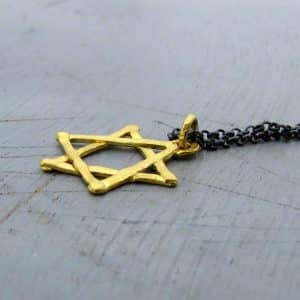 Star of David 22k gold pendant necklace