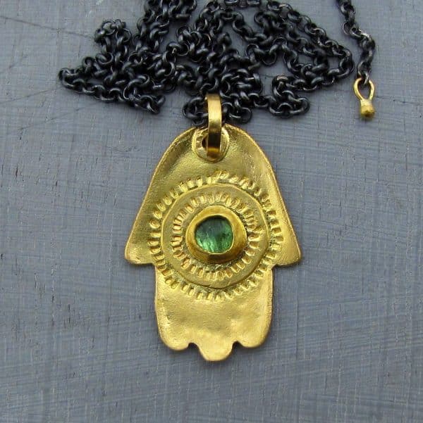 Emerald 22k gold Hamsa pendant necklace