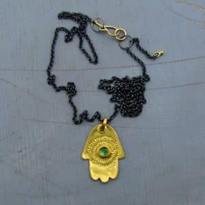 Emerald 22k gold Hamsa pendant necklace