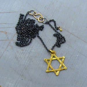 Star of David 22k gold pendant necklace